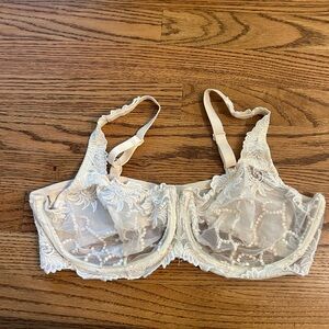 Lunaire Elegant Lace Underwire Bra - Cream 40DD